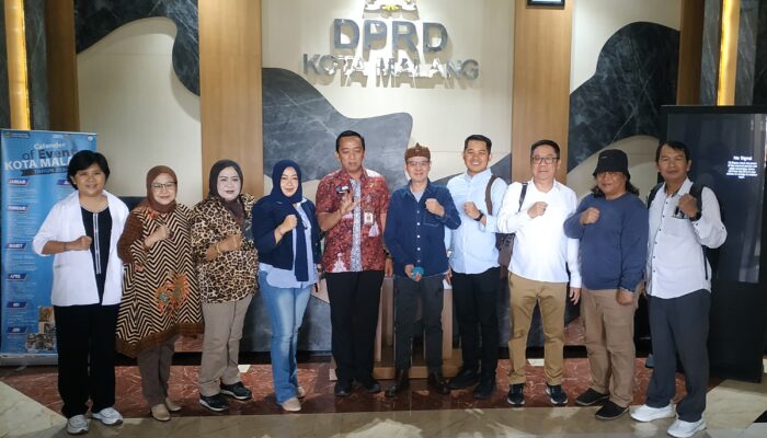 Empat Tahun Diduga Menjadi Korban Ayah Tiri, Kini Bunga Mengawal Perjuangan Mencari Keadilan di Meja Hijau