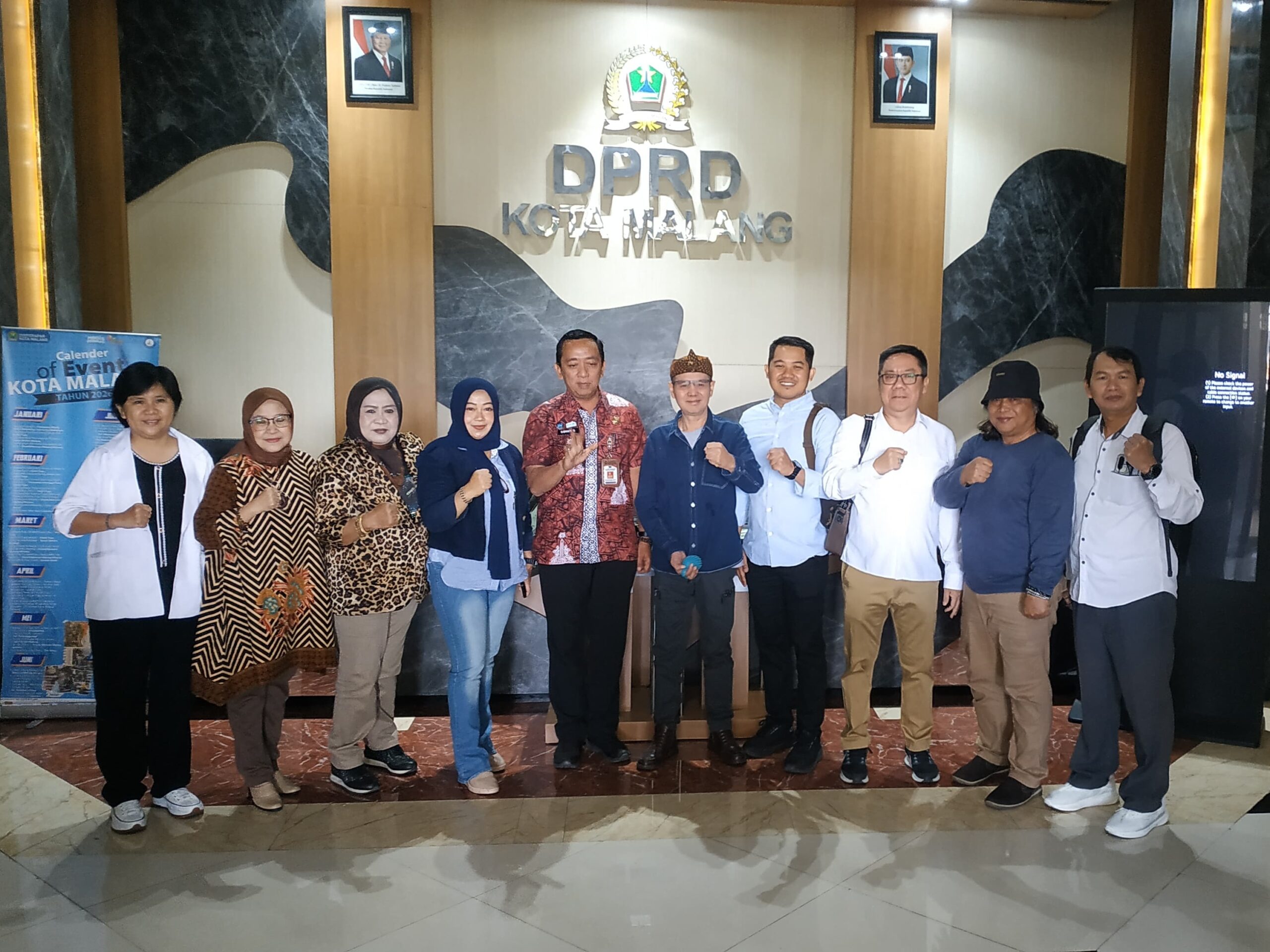 Empat Tahun Diduga Menjadi Korban Ayah Tiri, Kini Bunga Mengawal Perjuangan Mencari Keadilan di Meja Hijau