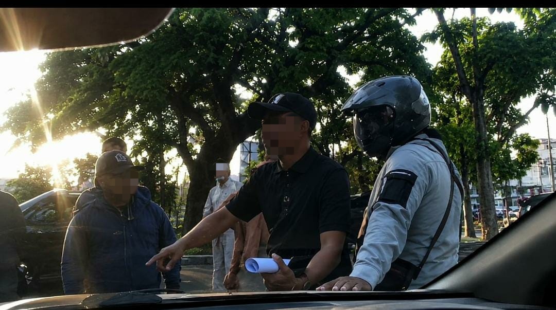 Diduga Debt Collector Hadang Pengendara di Jalan Borobudur Kota Malang, Rekaman Video Viral di Media Sosial