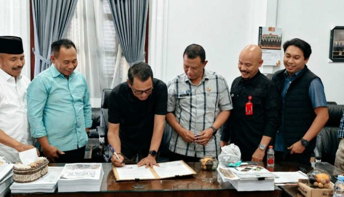 Raperda LLAJ Kota Malang Tuntas Dibahas, DPRD Tambah Bab Evaluasi dan Delapan Catatan Strategis Demi Keselamatan Warga