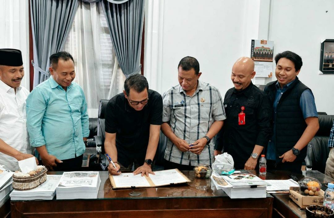 Raperda LLAJ Kota Malang Tuntas Dibahas, DPRD Tambah Bab Evaluasi dan Delapan Catatan Strategis Demi Keselamatan Warga