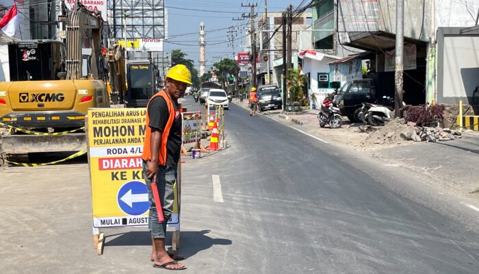 Dinas Perhubungan Kota Kediri Terapkan Rekayasa Lalu Lintas, Penutupan Jalan PB Sudirman