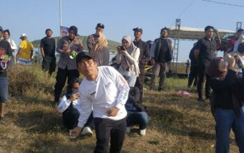 Dua Pejabat Larut dalam Nostalgia, Ali Kikuk Tarik Benang, Danang 20 Tahun Tak Main Layangan