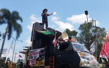 Kisruh, saat Pendemo Tolak Dana Talangan Bertemu Kades Pro Dana Talangan