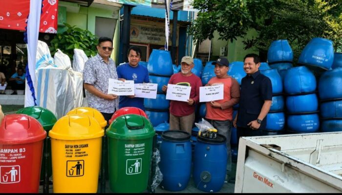 Kawal Pokir di Tasikmadu, Ginanjar Pastikan 198 Tong Sampah dan 2 Komposter Direalisasikan