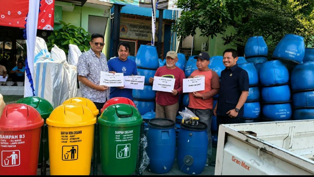 Kawal Pokir di Tasikmadu, Ginanjar Pastikan 198 Tong Sampah dan 2 Komposter Direalisasikan