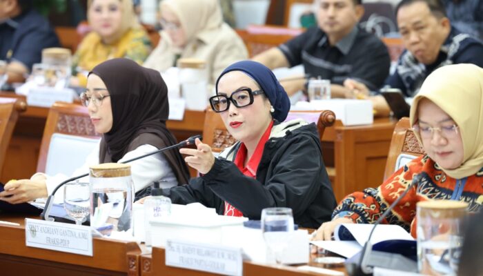 Selly Pertanyakan Akomodasi Haji 100 Persen, Padahal Ratusan Jemaah Batal Berangkat