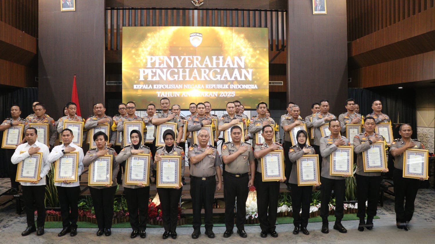 Pelayanan Publik Polres Jombang Diganjar Predikat Prima (A), Ini Komitmen Kapolres