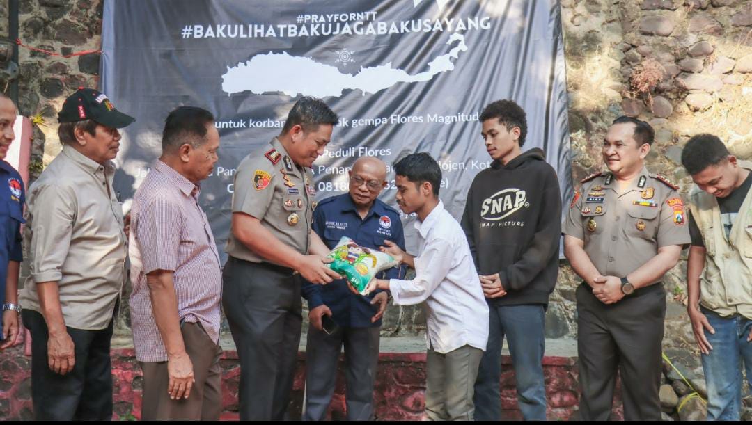 Polresta Malang Kota Kirim Bantuan untuk Korban Bencana NTT, Rp11 Juta dan Satu Truk Logistik