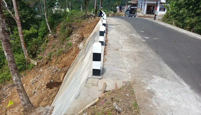 Longsor Ancam Ruas Tangsi–Sipelot, DPUBM Kabupaten Malang Tuntaskan Dinding Penahan 18 Meter