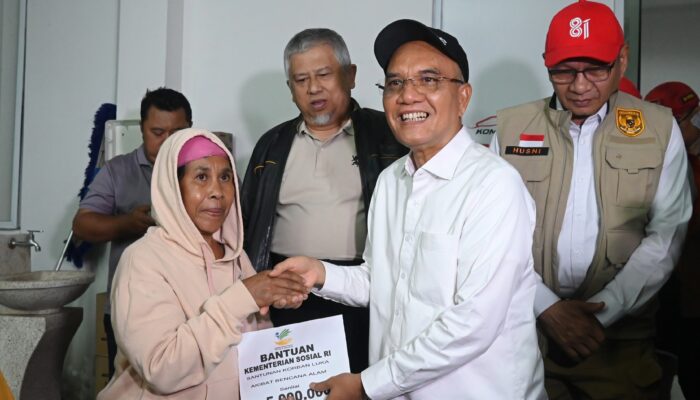 Bantuan Bencana NTT Disebut Cukup, Marwan Soroti Distribusi ke Wilayah Sulit Dijangkau