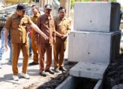 Bupati Sidoarjo Desak Kontraktor Percepat Betonisasi Jalan Tambakcemandi, Target Desember 2026 Rampung