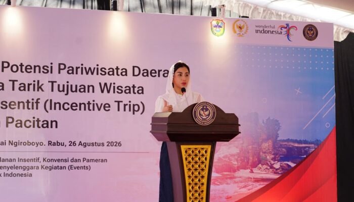 Pacitan Didatangi Jutaan Wisatawan, Novita Soroti Lama Tinggal dan Belanja Pengunjung