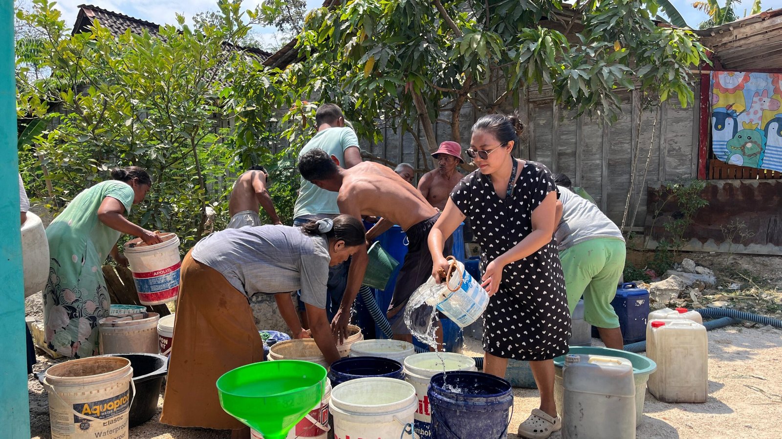 Jurnalis Blora Gelar Aksi Sosial, Alokasikan 35 Tangki Air Bersih dan 100 Paket Sembako