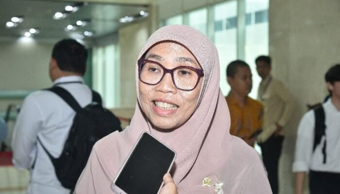 Netty Dorong Kesiapsiagaan Kesehatan Hadapi Bencana, dari Gempa Flores hingga Karhutla