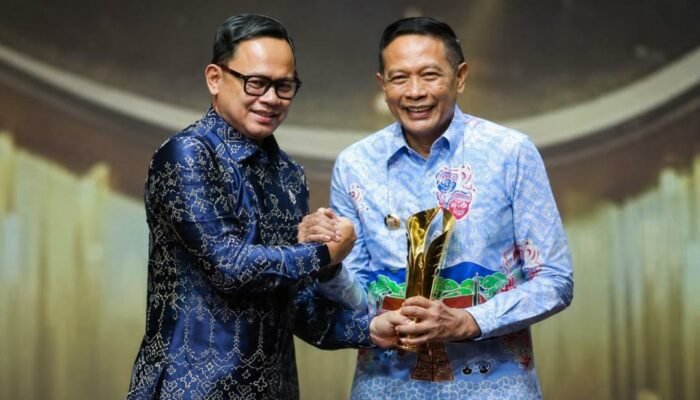 Raih Penghargaan, RT Berkelas Wahyu Hidayat Kini Diuji Rp215 Miliar: Benarkah Warga Jadi Prioritas