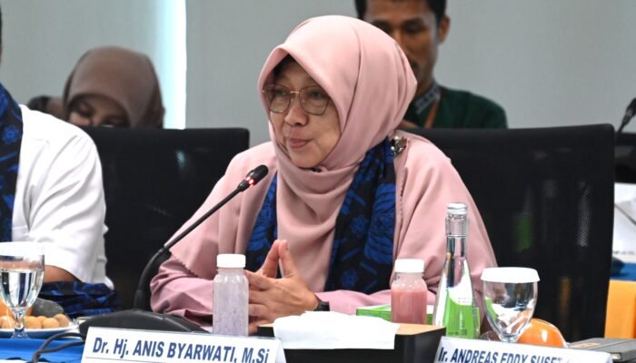 Target Ekonomi 6 Persen pada 2027, Anis Byarwati Ingatkan Daya Beli Masyarakat