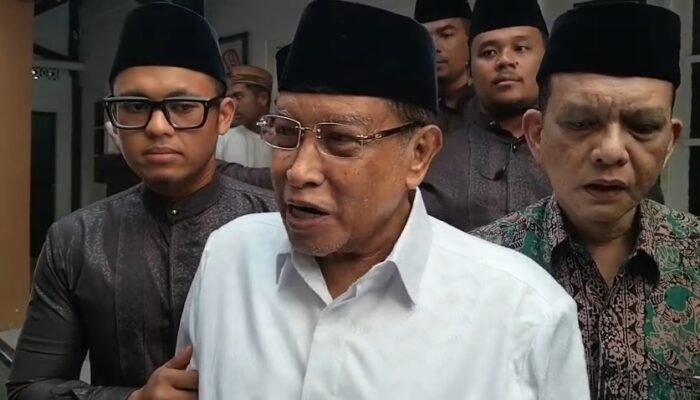 Jelang Pemilihan Ketum PBNU, KH Said Aqil dan Gus Kikin Salat Hajat di Kamar KH Hasyim Asy’ari