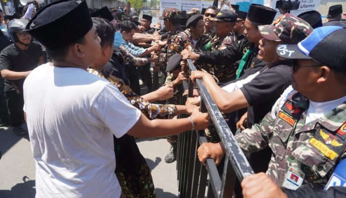 Muktamar NU ke-35 Ricuh, Massa Protes Pencalonan Gus Yusuf Digugurkan