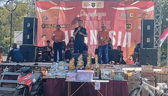 Hadiri Jalan Sehat di RW 08 Grabagan Tulangan, Wahyu Lumaksono Tekankan Pentingnya Kerukunan Warga