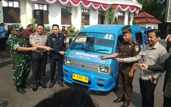 Wahyu Hidayat Warning Sopir Angkot Pelajar: Dilarang Merokok, Pakaian Pendek Tak Boleh