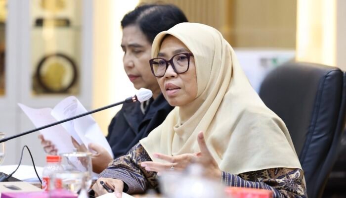RUU Pelindungan Ketenagakerjaan Disiapkan, Netty  Soroti Nasib Pekerja Ojol dan Kurir