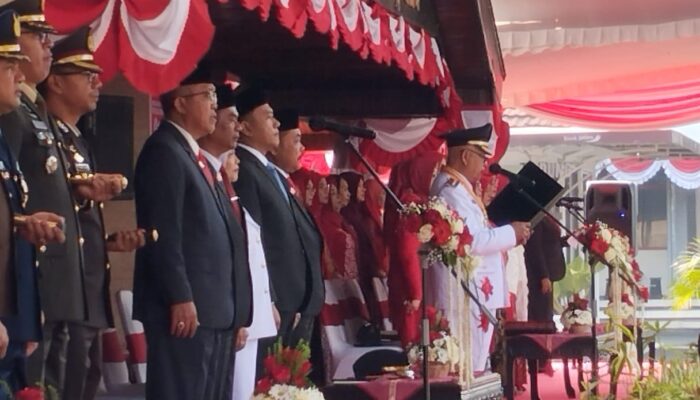 Bupati Malang Pimpin Upacara HUT RI ke-81, Enam PNS Terima Satyalancana Karya Satya dari Presiden