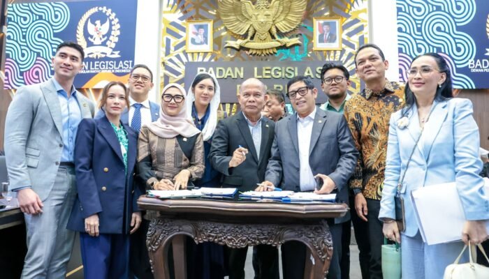 RUU Penyiaran Lolos Baleg, Ini Konten yang Bakal Dilarang Tayang