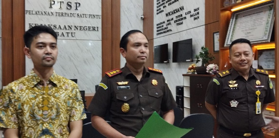 Diduga Tarik Uang Pedagang Rp262,8 Juta, Eks Kepala UPT Pasar Among Tani Batu Ditahan