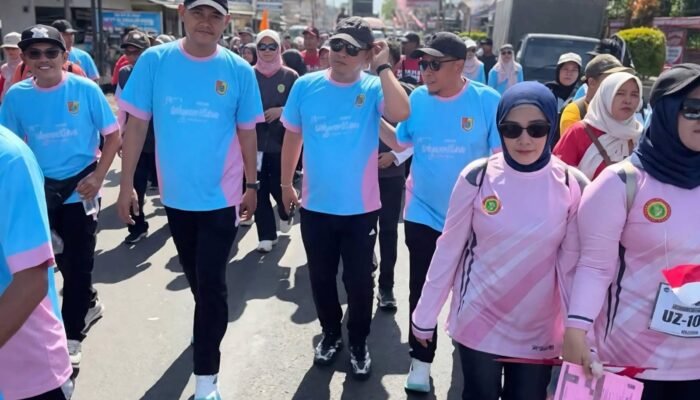 Gus Fawait-Ning Ghyta Kompak Jalan Tanggul-Jember, Anggota DPR Charles Meikyansah Apresiasi Peserta Tajemtra Terbanyak