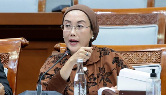 Selly Dorong Status Administrasi Anak Tetap Jelas Saat Orang Tua Bercerai