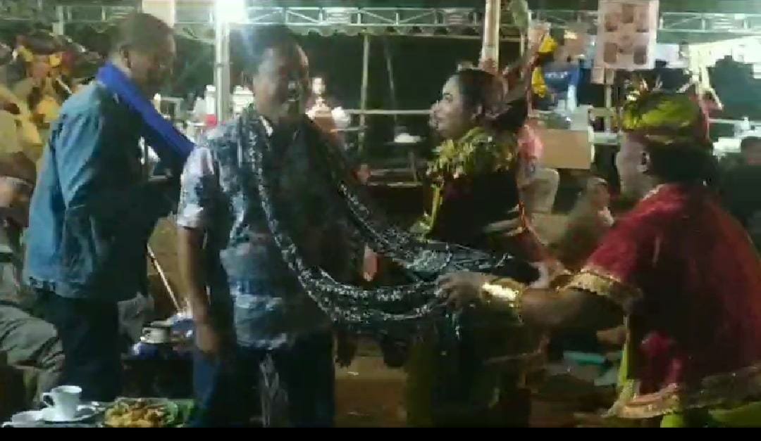 Lurah Bunulrejo Kaget Ditarik Jaran Goyang, Pentas Seni RW 16 Berlangsung Meriah