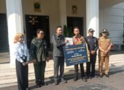Santunan Rp282 Juta Diserahkan di Balai Kota Malang, Wali Kota Soroti Penghargaan Kinerja ASN