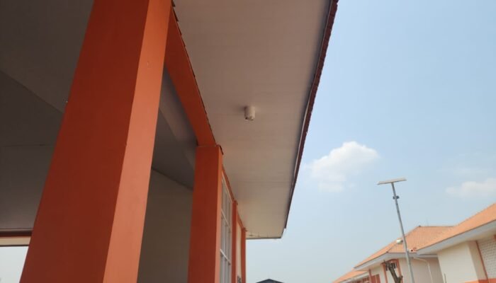 Diterjang Angin Kencang, Plafon Gedung Serbaguna Sekolah Rakyat Jombang Diperbaiki