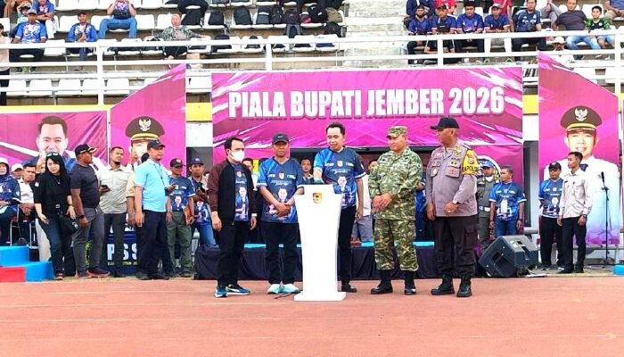 Bupati Fawait: Turnamen Pelajar Ikhtiar Cari Bibit Terbaik Pemain Sepakbola Sejak Dini