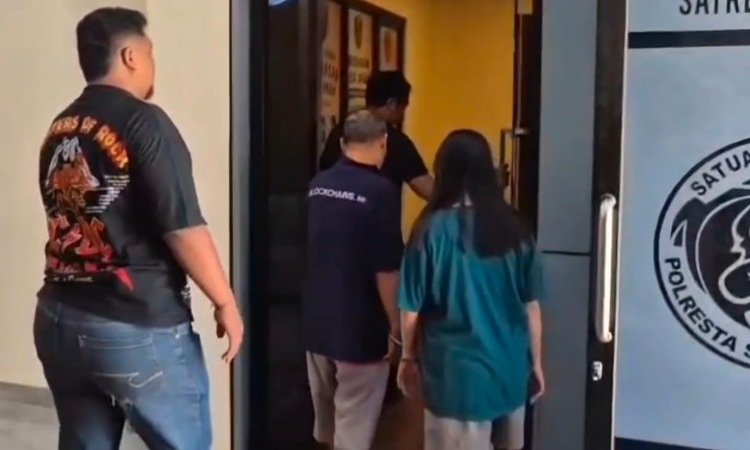 Bejat, Seorang Ibu Diduga Libatkan Anak Kandung dan Keponakan dalam Eksploitasi Seksual