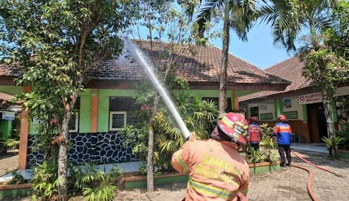 Kebakaran SMPN 7 Kota Malang, Kerugian Ditaksir Capai Rp100 Juta