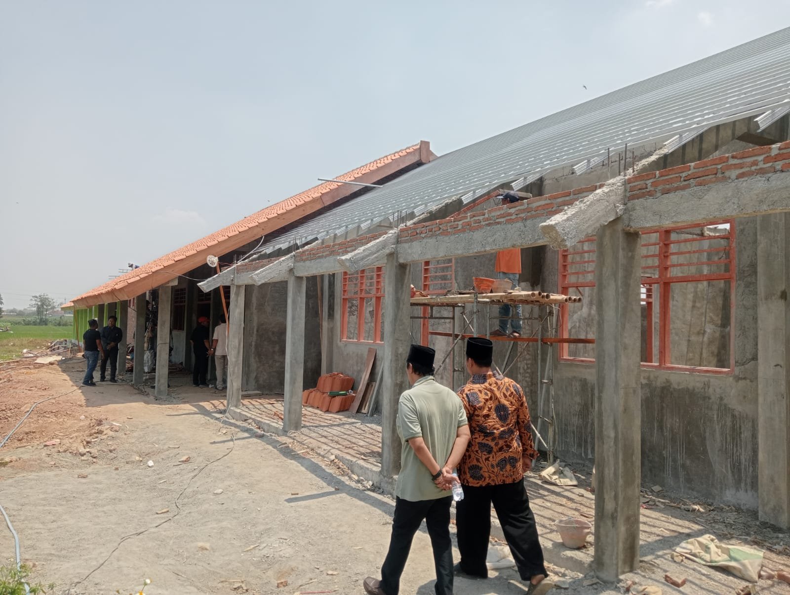 Tinggal Sebulan, Proyek SMP Unggulan Al Ittihad Jombang Disebut Belum Capai Target