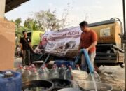 Kekeringan Batasi Air Warga, Novita Hardini Salurkan Bantuan ke Trenggalek