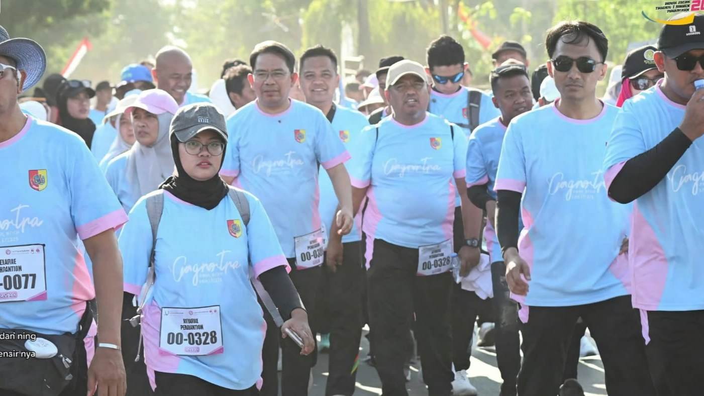 Gus Fawait-Ning Ghyta Kompak Jalan Tanggul-Jember, Anggota DPR Charles Meikyansah Apresiasi Peserta Tajemtra Terbanyak