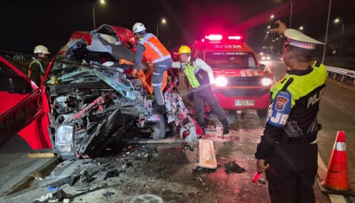Sopir Travel Laka Maut di Tol Jomo Jadi Tersangka dan Ditahan Polisi