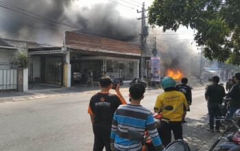 Toko Madura di Galunggung Terbakar, Satu Tewas Terjebak Asap di Lantai Dua
