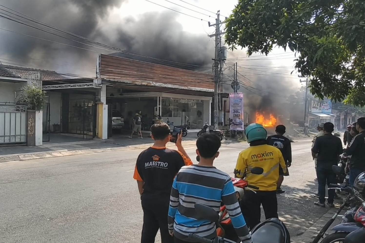Toko Madura di Galunggung Terbakar, Satu Tewas Terjebak Asap di Lantai Dua