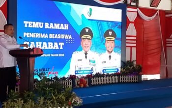 Temu Ramah Penerima Beasiswa Sahabat, Bupati Sampang Ingin Lahirkan Akademis Sukses
