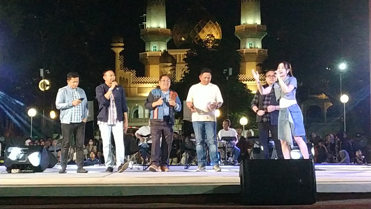 Padang mBulan Mengguncang Alun-Alun Malang, Arif Bidik Wisatawan Menginap Lebih Lama
