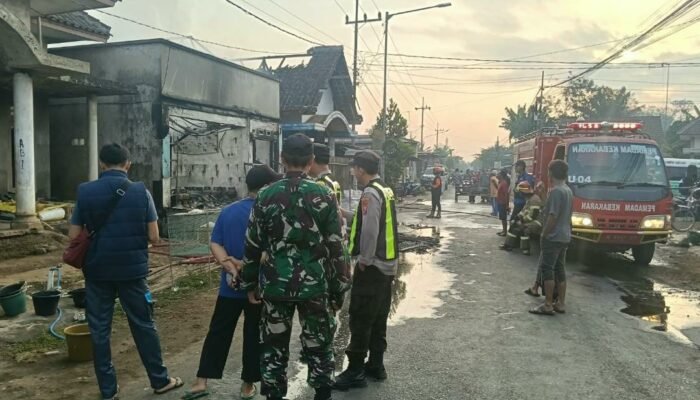 Bengkel Motor dan Rumah di Pagelaran Terbakar, Kerugian Ditaksir Rp350 Juta