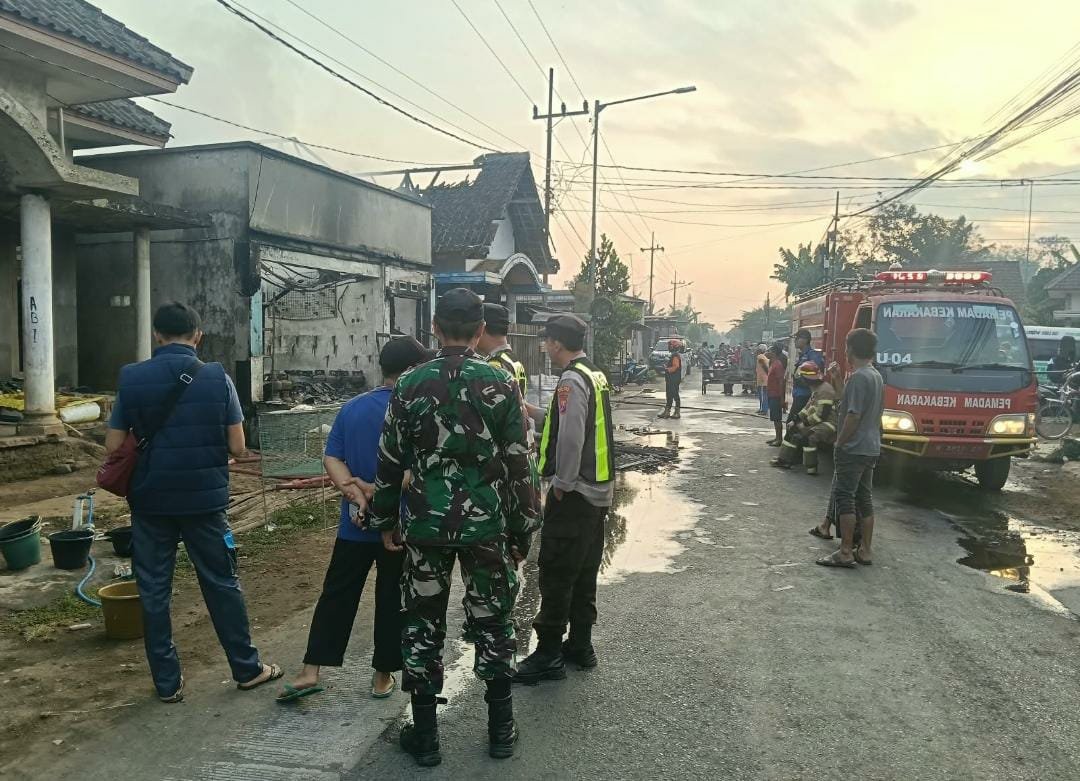 Bengkel Motor dan Rumah di Pagelaran Terbakar, Kerugian Ditaksir Rp350 Juta