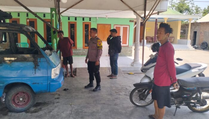 Pick Up Terbakar di Ngrandu Lor Jombang, Polisi Selidiki Penyebab Kebakaran