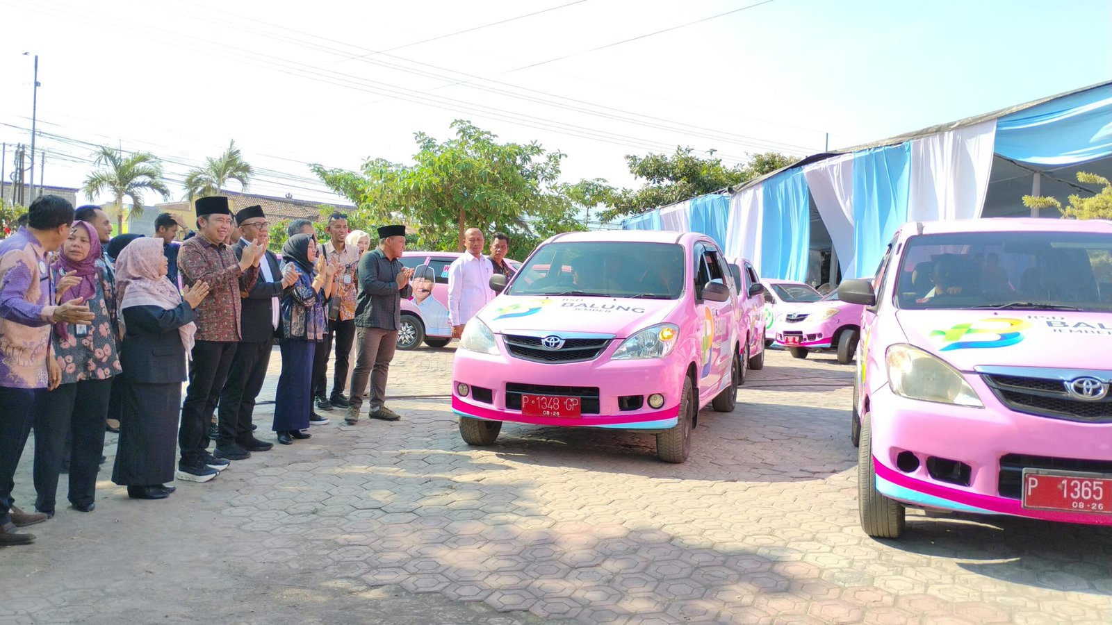 Perhatikan Wong Cilik, Resmi Mobil Cinta Antar Pulang Pasien Diluncurkan Bupati Fawait