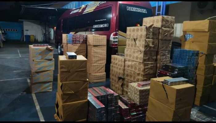 Tiga Kendaraan Pengangkut Rokok Ilegal Dihentikan di Malang, Nilai Barang Tembus Rp2,2 Miliar